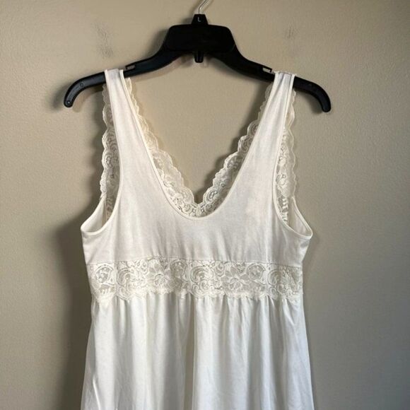 Shadow line large ivory gown - Picture 4 of 7